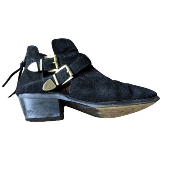 Steve Madden Cinch Cut-out Buckle Suede Ankle Booties 8 - Picture 3 of 10